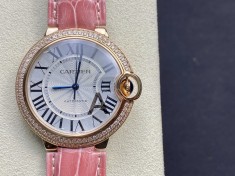 V6廠卡地亞雙排鑽玫瑰金藍氣球系列 36mm搭載進口機械高定鱷魚皮帶高仿手錶  V6廠卡地亞雙排鑽玫瑰金藍氣球系列 36mm搭載進口機械高定鱷魚皮帶高仿手錶