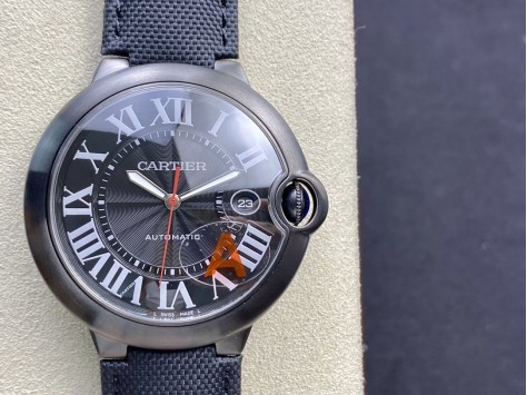 V6 Factory 卡地亞CARTIER與Bamford Watch Department聯手合作黑騎士藍氣球42MM高仿手錶