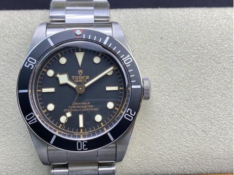 ZF廠高仿帝陀小黑碧灣系列41MM複刻手錶  ZF廠高仿帝陀小黑碧灣系列41MM複刻手錶