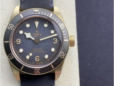 ZF廠高仿帝陀 小銅花V2終極版2824機械機芯41MM複刻手錶  ZF廠高仿帝陀 小銅花V2終極版2824機械機芯41MM複刻手錶