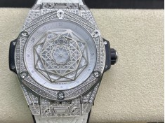 HB全新“豪華版”恒寶 宇舶Big Bang 刺青滿鑽複刻手錶  HB全新“豪華版”恒寶 宇舶Big Bang 刺青滿鑽複刻手錶