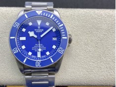 小貝同款XF廠致敬經典傳奇-帝舵/帝陀領潛型藍色戰斧高仿手錶  小貝同款XF廠致敬經典傳奇-帝舵/帝陀領潛型藍色戰斧高仿手錶